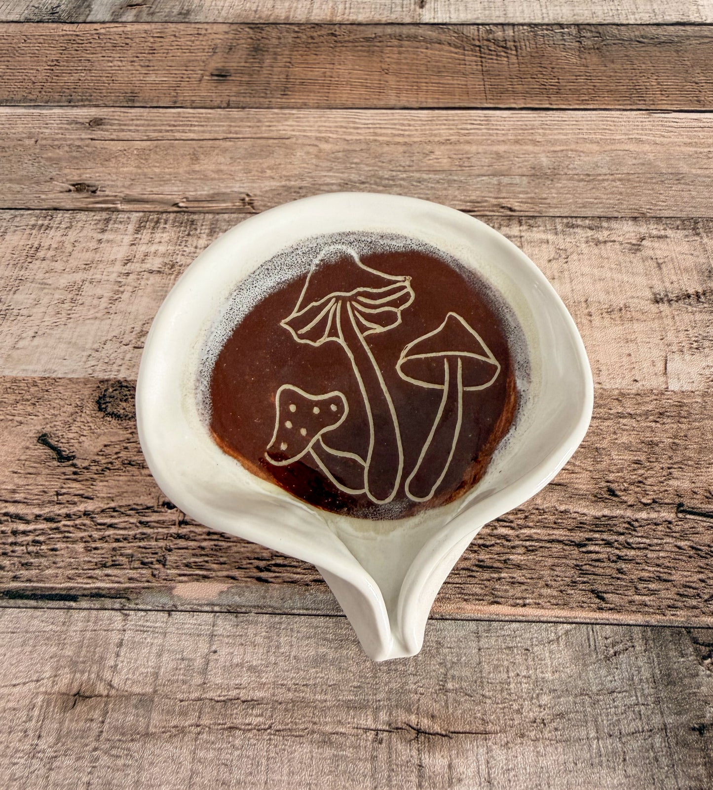 Mushroom soap holder 1