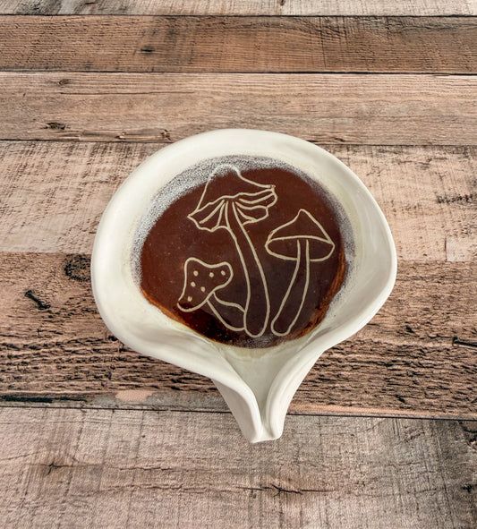 Mushroom soap holder 1