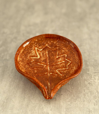 Soap holder - red maple leaf