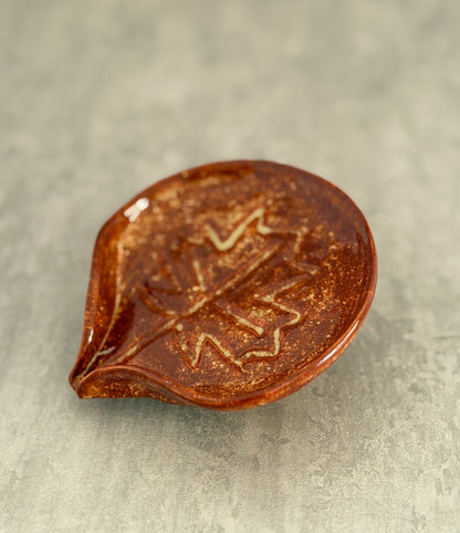 Soap holder - red maple leaf